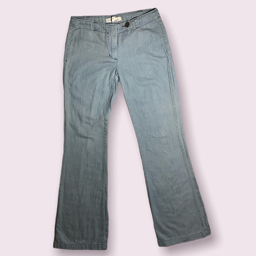 Slim-fit high-waisted trousers with button